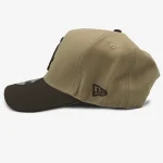 کلاه بیسبالی s-o-x کرم قهوه ای برند New Era Hat - تصویر 2