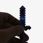 جاکلیدی چراغ دار طرح شمشیر بنفش کهکشانی ماینکرافت Minecraft Keychain - تصویر 3