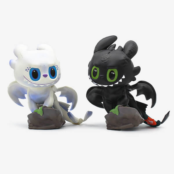 toothless-and-light-fury-action-figure-set-xl-jpeg-1 ست اکشن فیگور بی دندون سایز بزرگ Toothless Light Fury Action Figure Set - تصویر 1